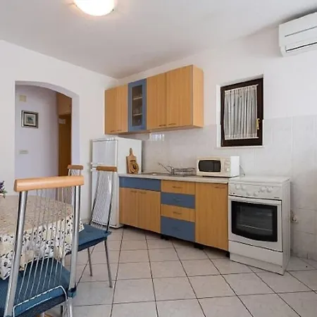 Petra - 50 M From Pebble Beach Appartement *